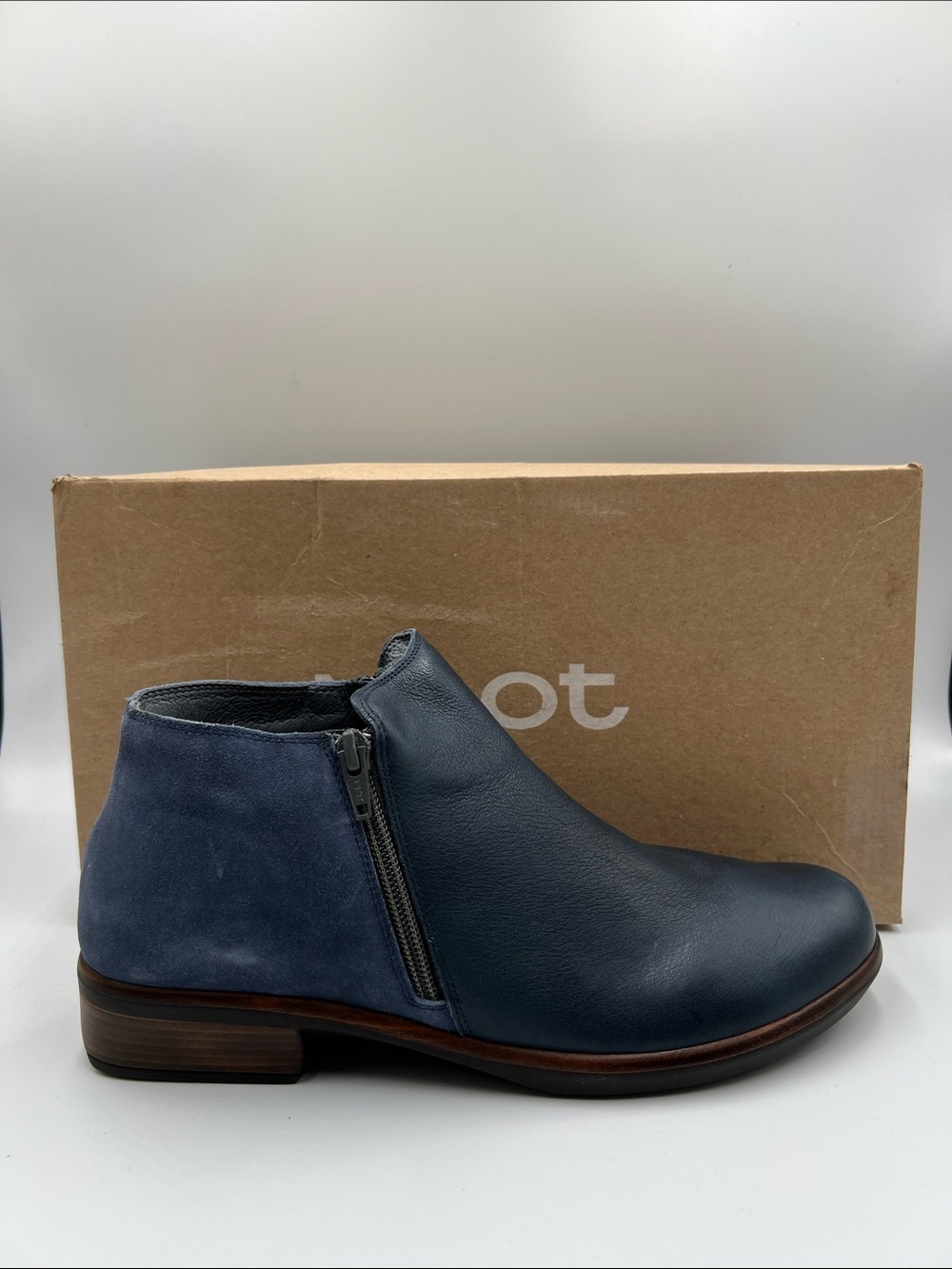 NAOT Helm ankle boot bootie shootie shoe navy blue leather zipper new 41 10